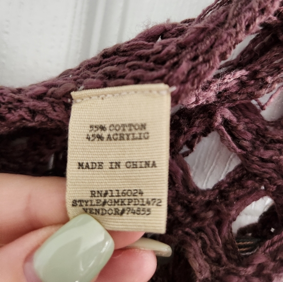 BKE Vest with Designs - Picture 2 of 3